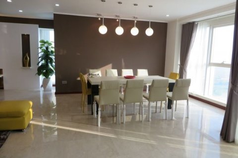 4 bedrooms Apartment in Tay Ho, Ha Noi,  No. 6244 9