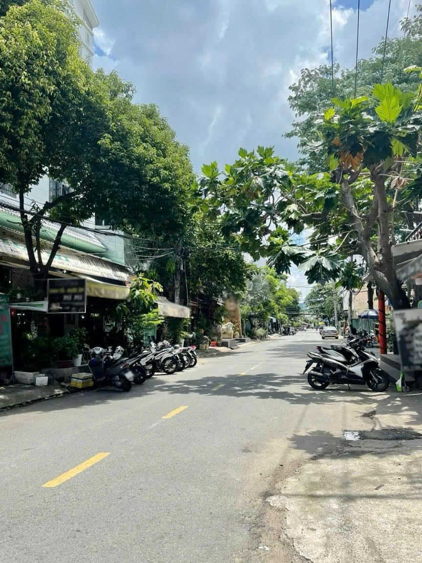 110m2 Townhouse in District 7, Ho Chi Minh, Vietnam No. 30309