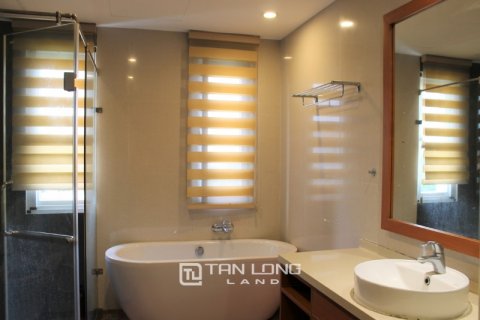 Вилла с 4 спальнями в Лонгбьен, Ханой , № 2459 16