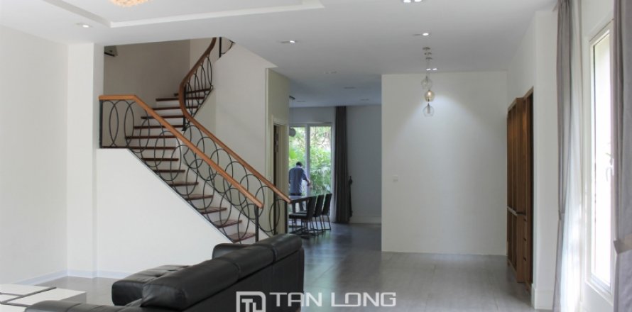 4 bedrooms Villa in Long Bien, Ha Noi, No. 2460
