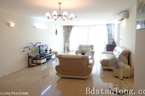 3 bedrooms Apartment in Tay Ho, Ha Noi,  No. 4476