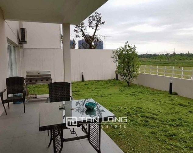 Вилла с 7 спальнями в Тэйхо, Ханой, Вьетнам № 3415