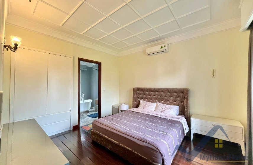 4 bedrooms House in Long Bien, Ha Noi, Vietnam No. 26676
