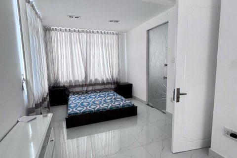 5 bedrooms Villa in Nha Trang, No. 28783 8