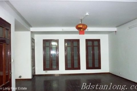 Квартира с 5 спальнями в Каузяй, Ханой ,  № 8301 8