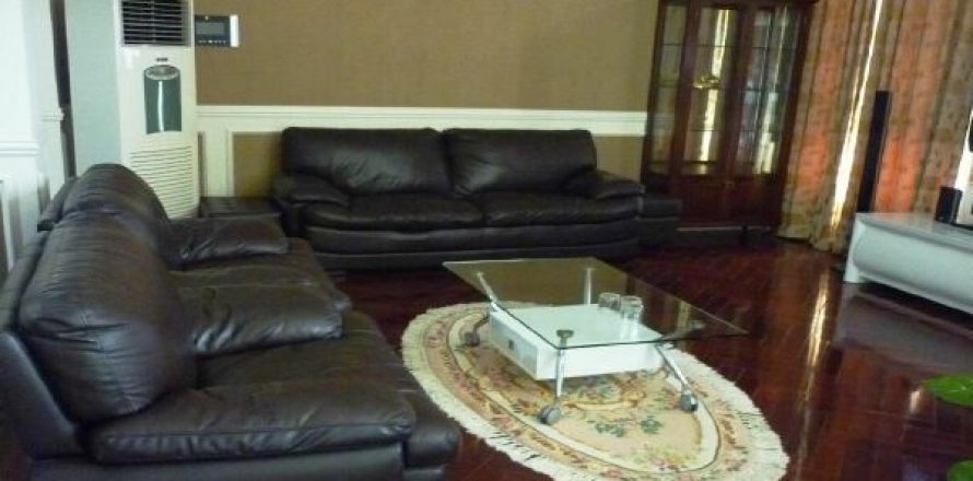 3 bedrooms Apartment in Nam Tu Liem, Ha Noi, No. 8566