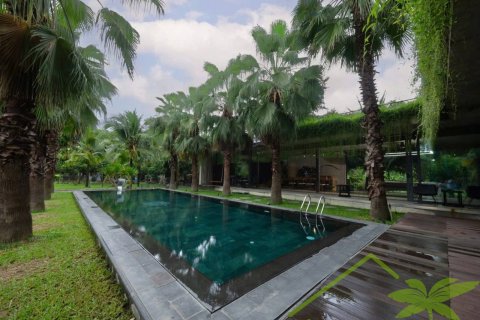 4 bedrooms Villa in Nha Trang, No. 27756 2