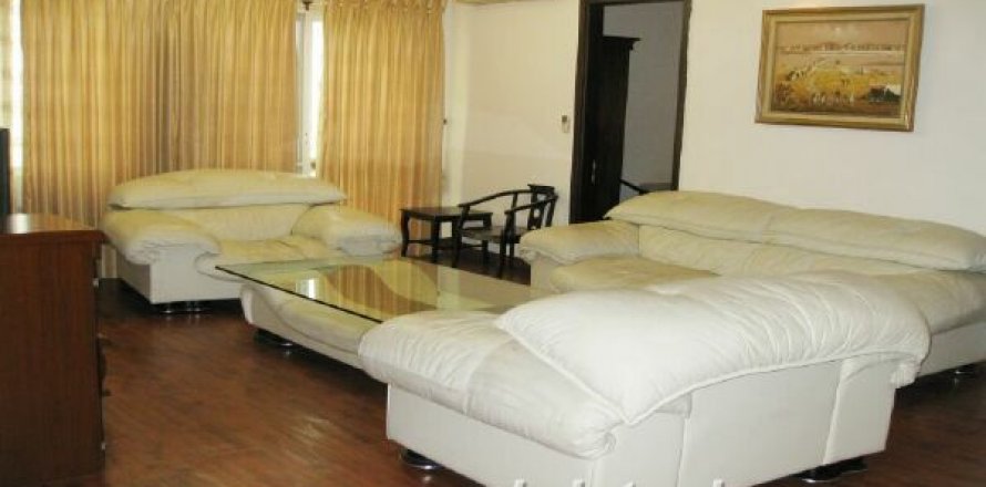 3 bedrooms Apartment in Tay Ho, Ha Noi,  No. 7733