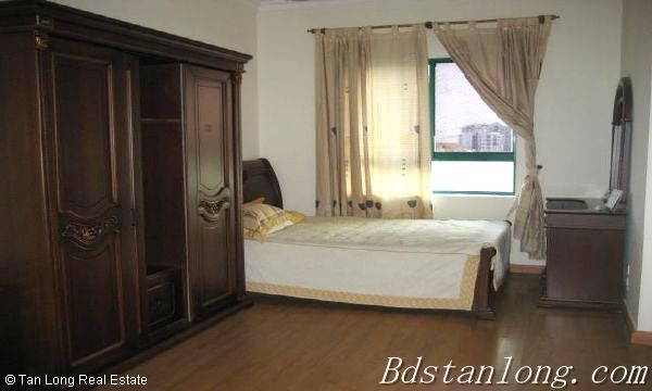 3 bedrooms Apartment in Cau Giay, Ha Noi, Vietnam No. 8044