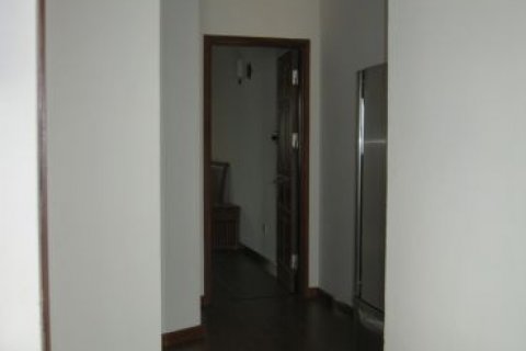2 bedrooms Apartment in Tay Ho, Ha Noi, No. 8041 7