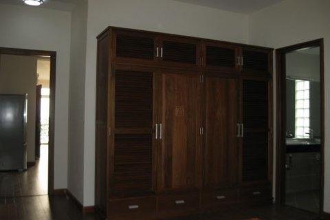 2 bedrooms Apartment in Tay Ho, Ha Noi, No. 8041 6