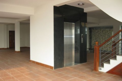 Квартира с 2 спальнями в Тэйхо, Ханой , № 8041