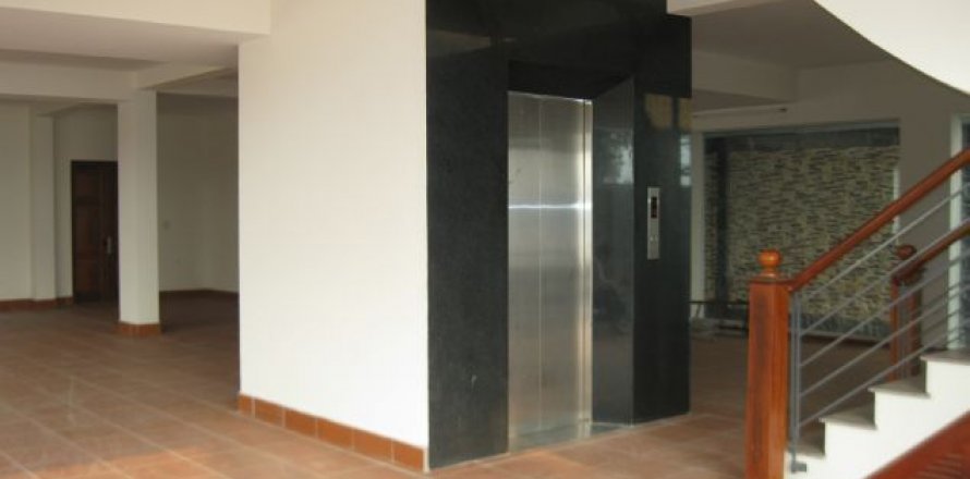 2 bedrooms Apartment in Tay Ho, Ha Noi, No. 8041