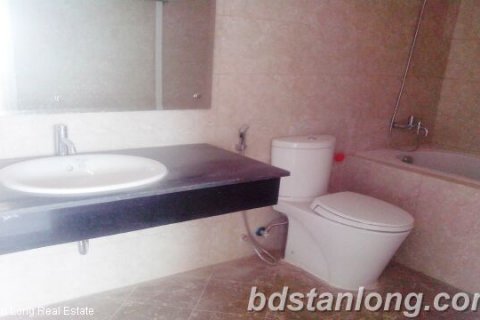 3 bedrooms Apartment in Dong Da, Ha Noi, No. 8045 12