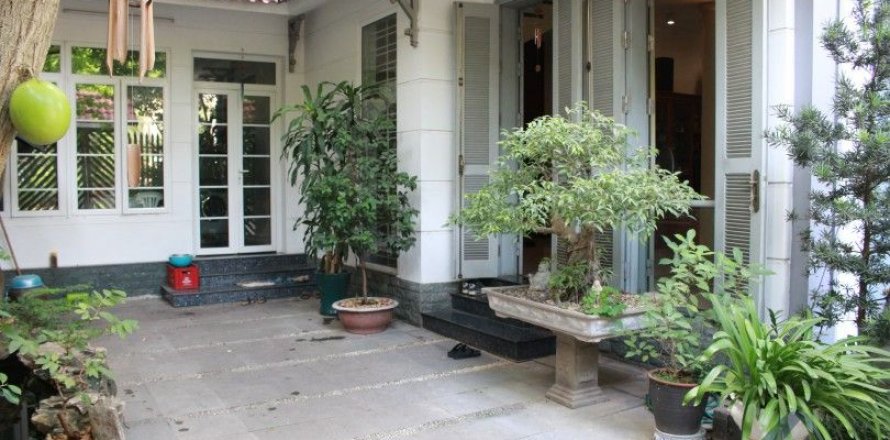 4 bedrooms Villa in Tay Ho, Ha Noi, No. 19620