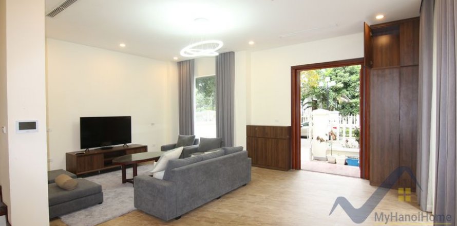 5 bedrooms Villa in Long Bien, Ha Noi, No. 19992