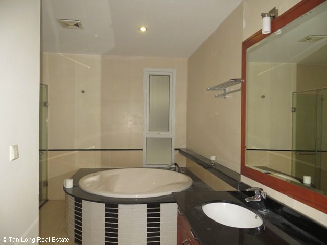5 bedrooms Villa in Cau Giay, Ha Noi, Vietnam No. 5960