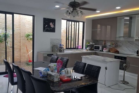 140m2 Villa in District 7, Ho Chi Minh,  No. 12898 2