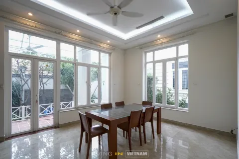 4 bedrooms Villa in Thu Duc, Ho Chi Minh, No. 27612 11