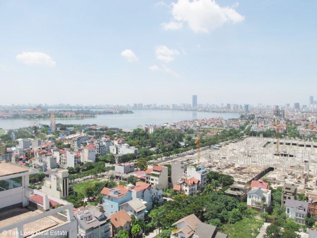 Квартира с 3 спальнями в Тэйхо, Ханой, Вьетнам № 6781