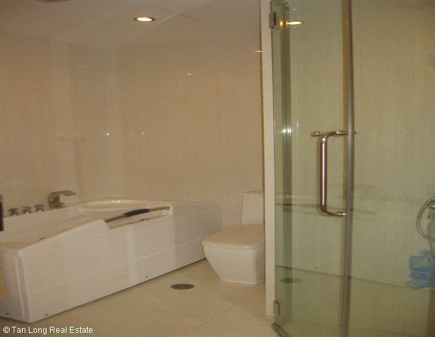 3 bedrooms Apartment in Ba Dinh, Ha Noi, Vietnam No. 7498