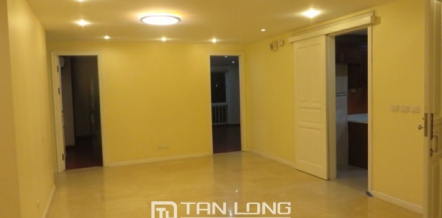 4 bedrooms Apartment in Tay Ho, Ha Noi, No. 3743