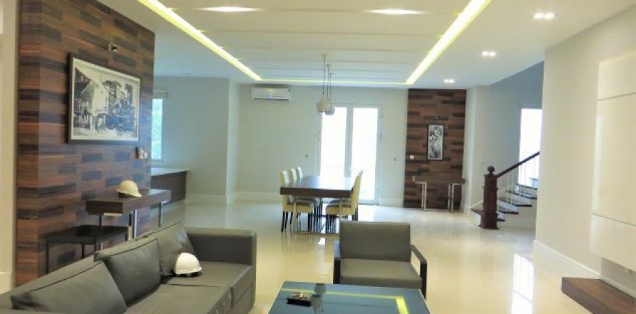 3 bedrooms Villa in Long Bien, Ha Noi, No. 5270