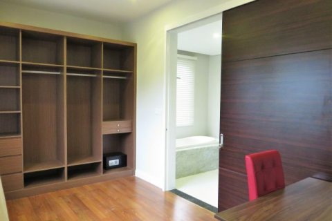 3 bedrooms Villa in Long Bien, Ha Noi, No. 5270 16
