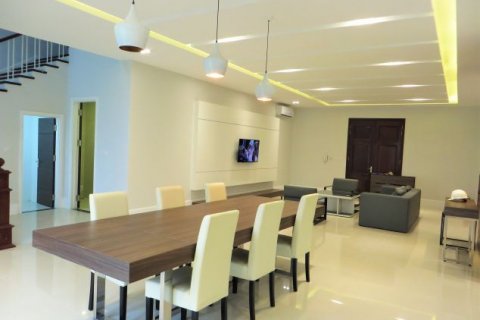 3 bedrooms Villa in Long Bien, Ha Noi, No. 5270 8