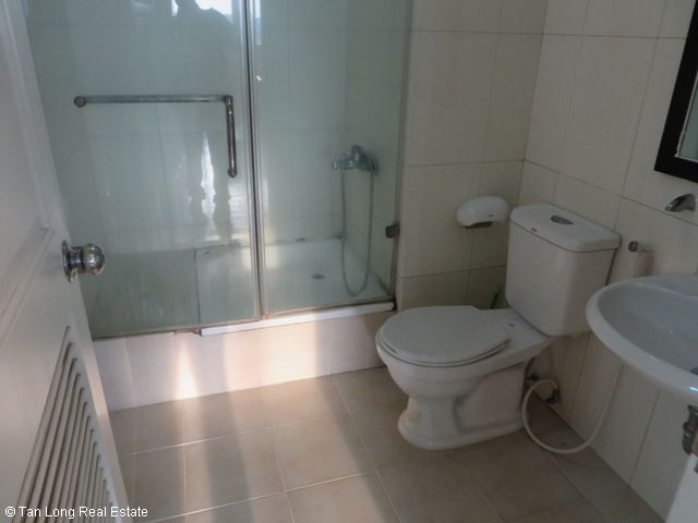 3 bedrooms Apartment in Tay Ho, Ha Noi, Vietnam No. 5764