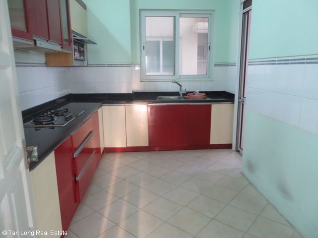 3 bedrooms Apartment in Tay Ho, Ha Noi, Vietnam No. 5764