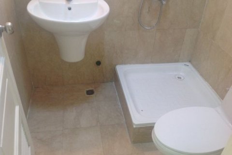3 bedrooms Apartment in Tay Ho, Ha Noi, No. 1986 6