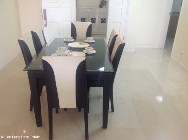 3 bedrooms Apartment in Tay Ho, Ha Noi, Vietnam No. 1986