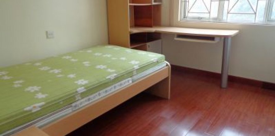 Квартира с 3 спальнями в Тэйхо, Ханой ,  № 7690