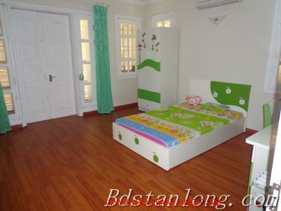 4 bedrooms Apartment in Tay Ho, Ha Noi, Vietnam No. 7689