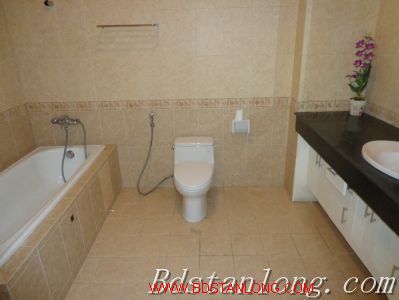 4 bedrooms Apartment in Tay Ho, Ha Noi, Vietnam No. 7689
