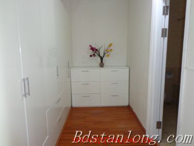 4 bedrooms Apartment in Tay Ho, Ha Noi, Vietnam No. 7689