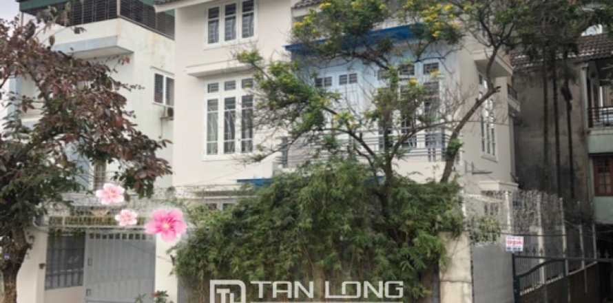 4 bedrooms House in Tay Ho, Ha Noi, No. 2082