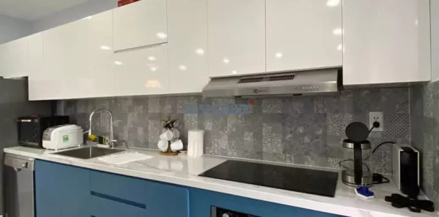 Квартира с 3 спальнями в Тхудык, Хошимин ,  № 12239