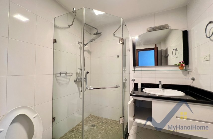 2 bedrooms Apartment in Ba Dinh, Ha Noi, Vietnam No. 26651