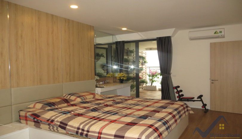 3 bedrooms Apartment in Long Bien, Ha Noi, Vietnam No. 19917