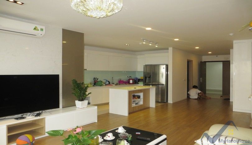 3 bedrooms Apartment in Long Bien, Ha Noi, Vietnam No. 19917