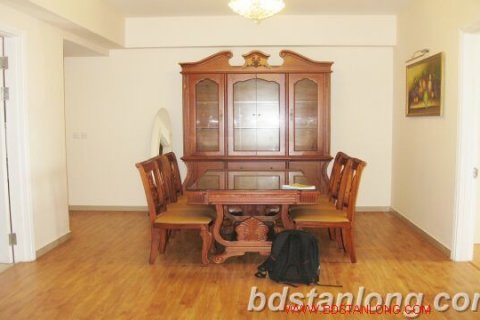 4 bedrooms Apartment in Tay Ho, Ha Noi, No. 7735 4