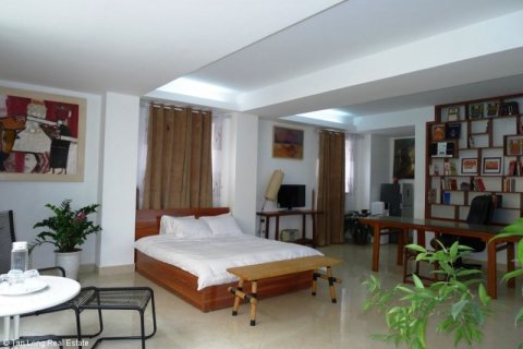 Studio Apartment in Dong Da, Ha Noi, No. 6369 4