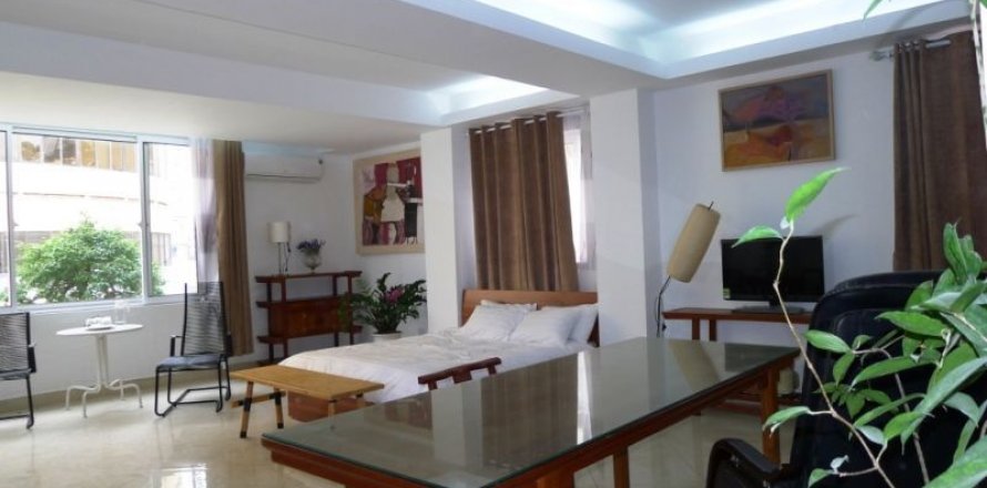 Studio Apartment in Dong Da, Ha Noi, No. 6369
