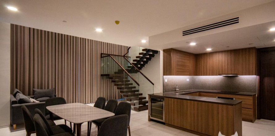 4 bedrooms Apartment in District 3, Ho Chi Minh, No. 23276