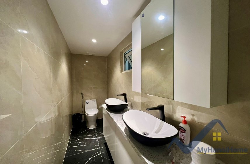 4 bedrooms Apartment in Long Bien, Ha Noi, Vietnam No. 26571