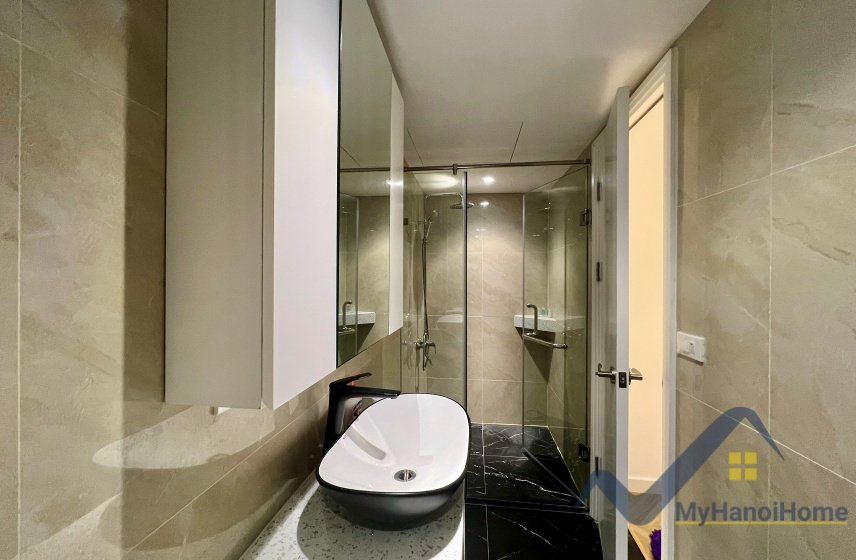 4 bedrooms Apartment in Long Bien, Ha Noi, Vietnam No. 26571