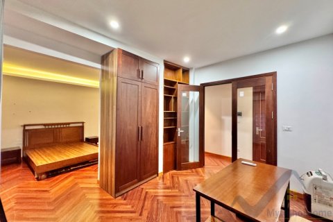 Квартира с 3 спальнями в Тэйхо, Ханой , № 26338 16