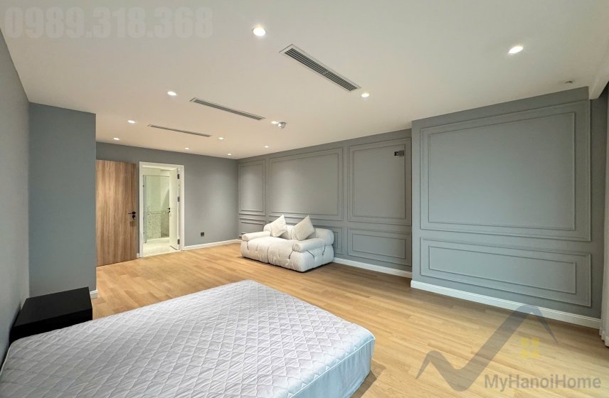 3 bedrooms Penthouse in Long Bien, Ha Noi, Vietnam No. 26336